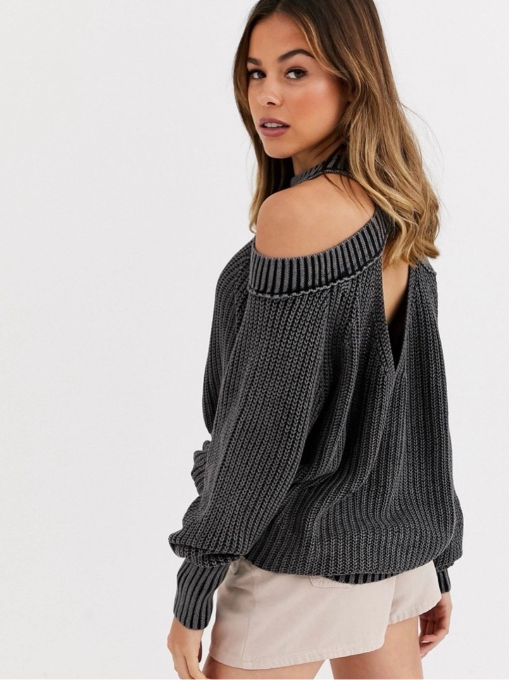 Free People Half Moon‎ Bay Cutout
Shoulder Pullover Sweater Women's M